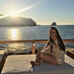 Meet your Posher, Deirdra